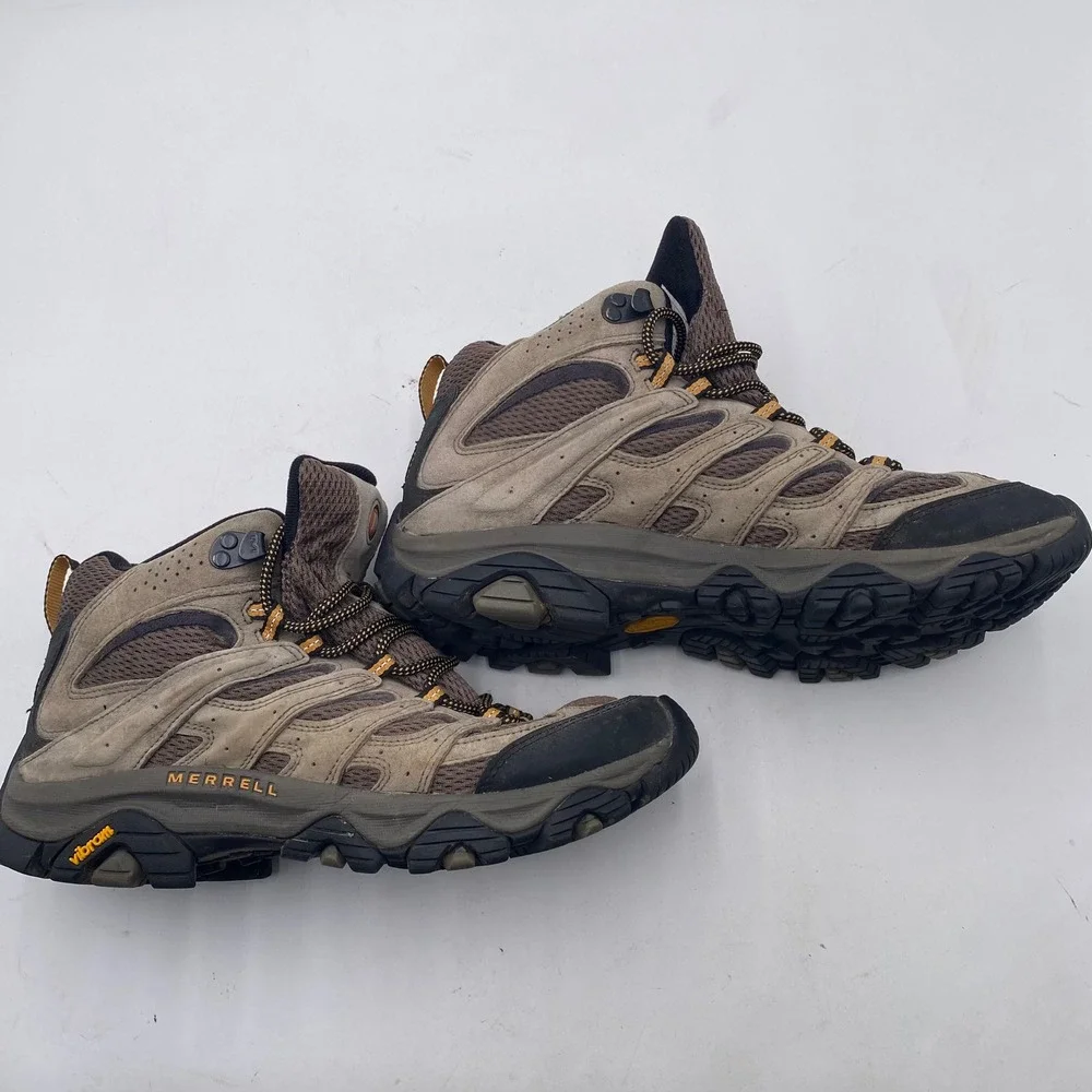 Merrell Moab 2 Mid Hiking Boots Mens 9.5 Walnut Brown Suede Vibram Trail J035869